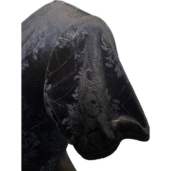 Torrid Size 00/Ladies 10 Nightfall Fit N Flare Skull Embossed Velvet Dress Goth - Picture 3 of 4